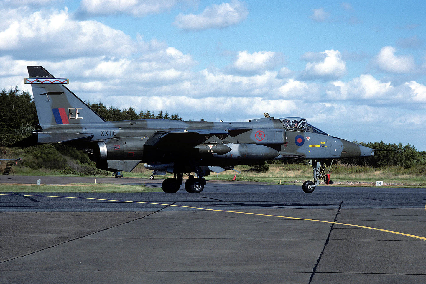 CSL06855 JAGUAR GR3A XX116