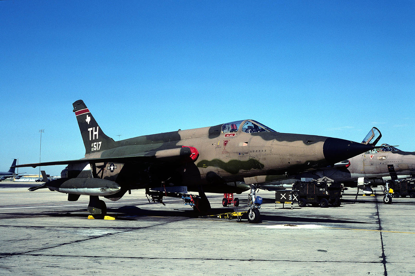 CSL06869 F-105D THUNDERCHIEF 60-0517