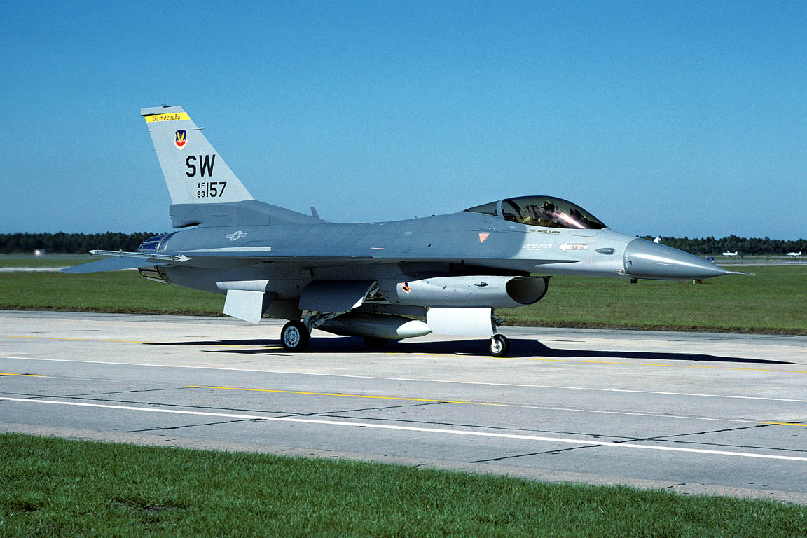 CSL06976 F-16C FIGHTING FALCON 83-1157/SW