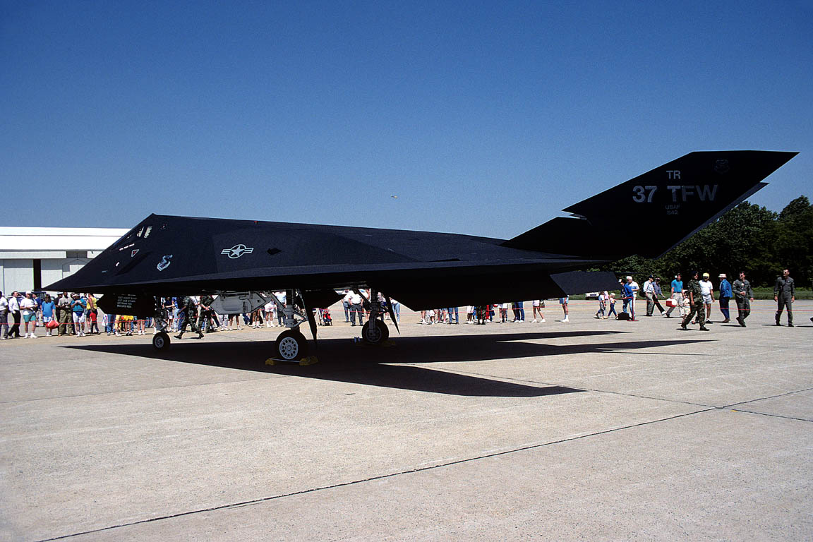 CSL07081 F-117A NIGHTHAWK 88-0842/TR