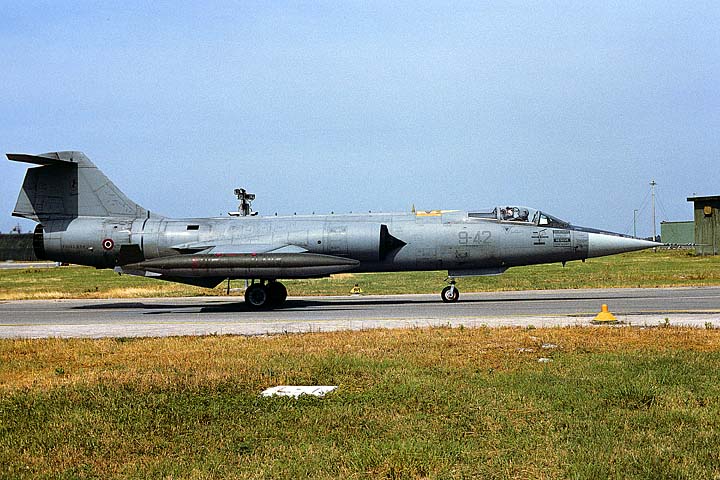 CSL07102 F-104S/ASA STARFIGHTER MM6937/9-42