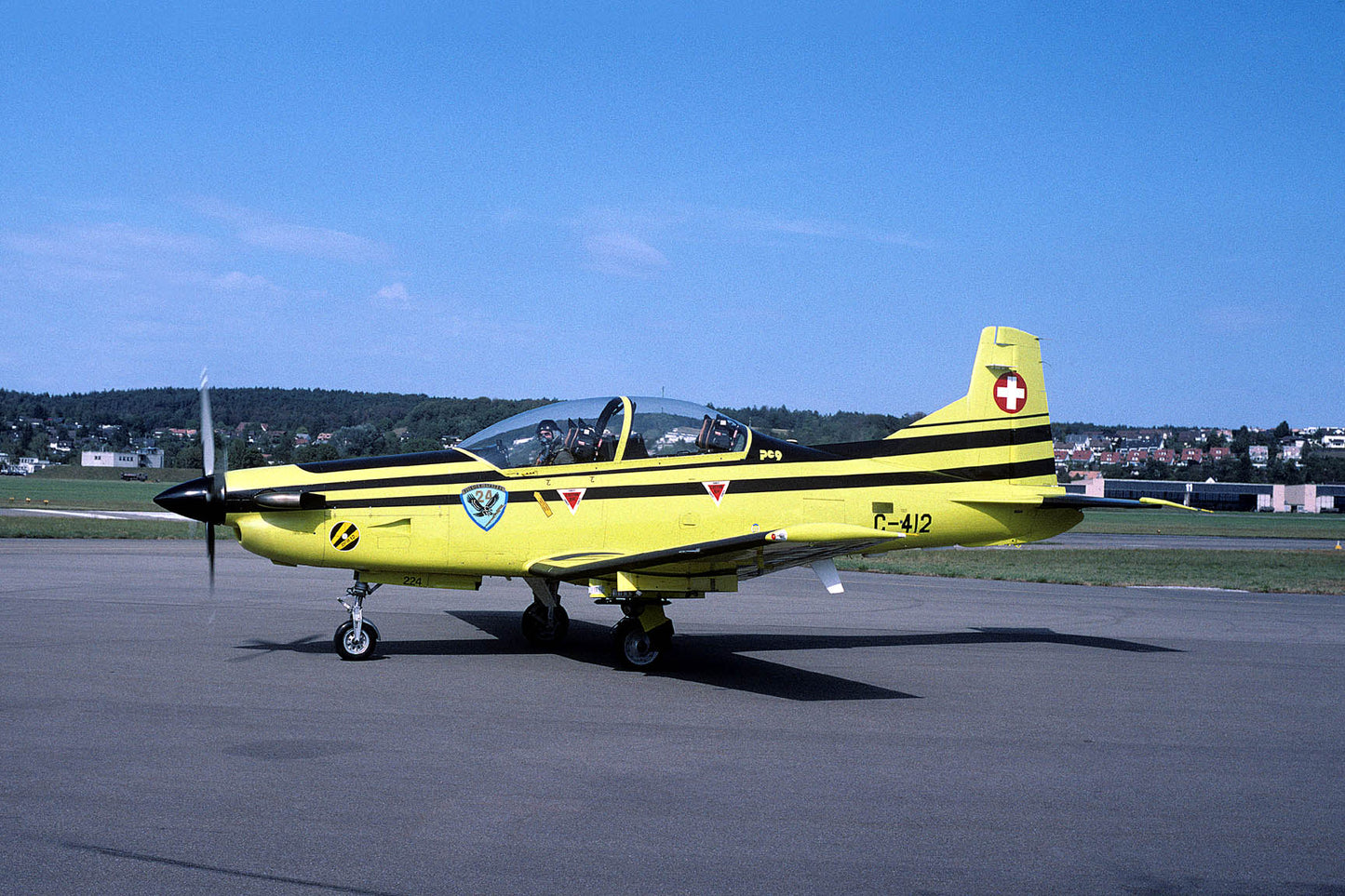 CSL07136 PC-9 C-412