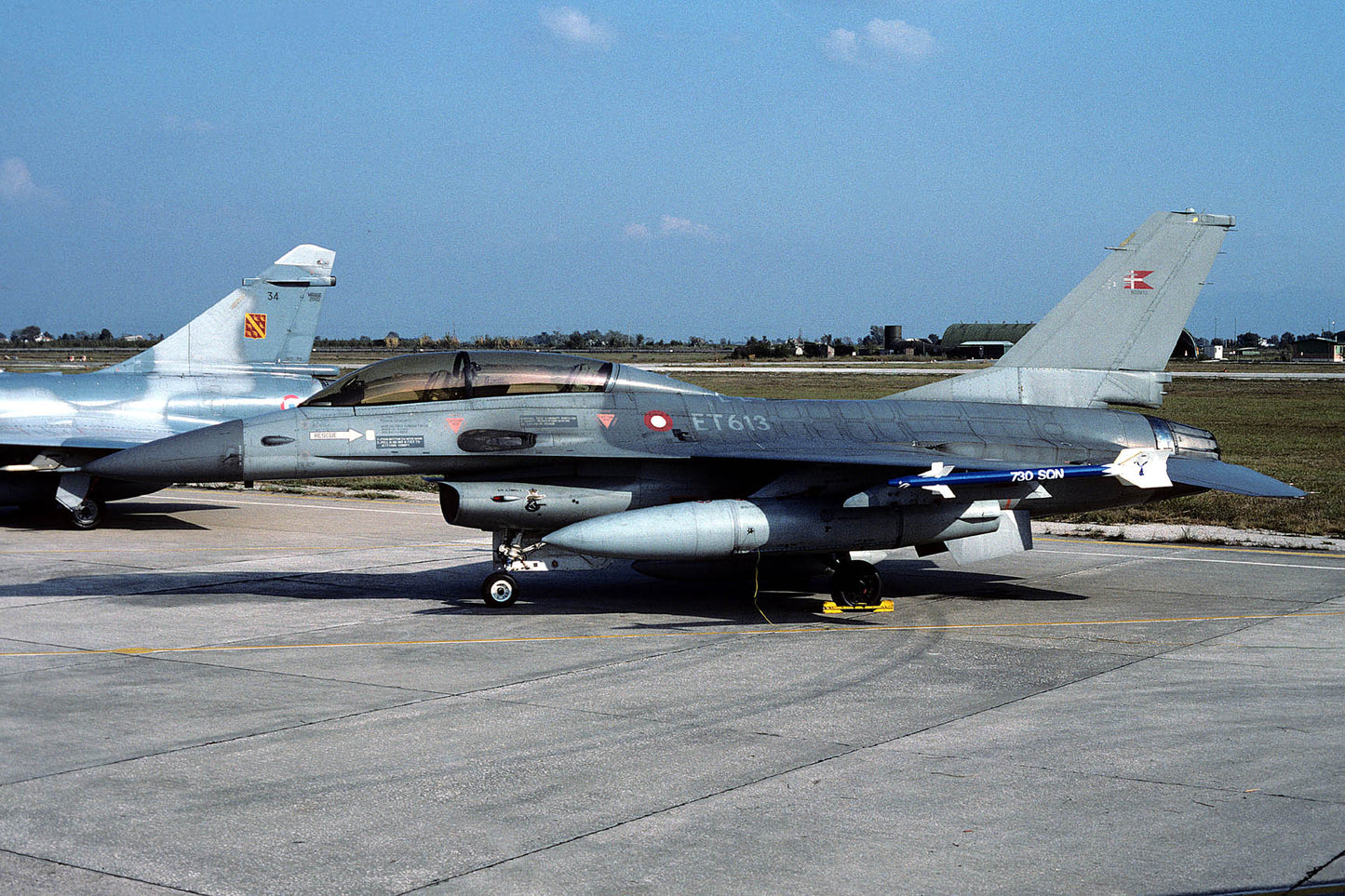 CSL07252 F-16B FIGHTING FALCON ET-613