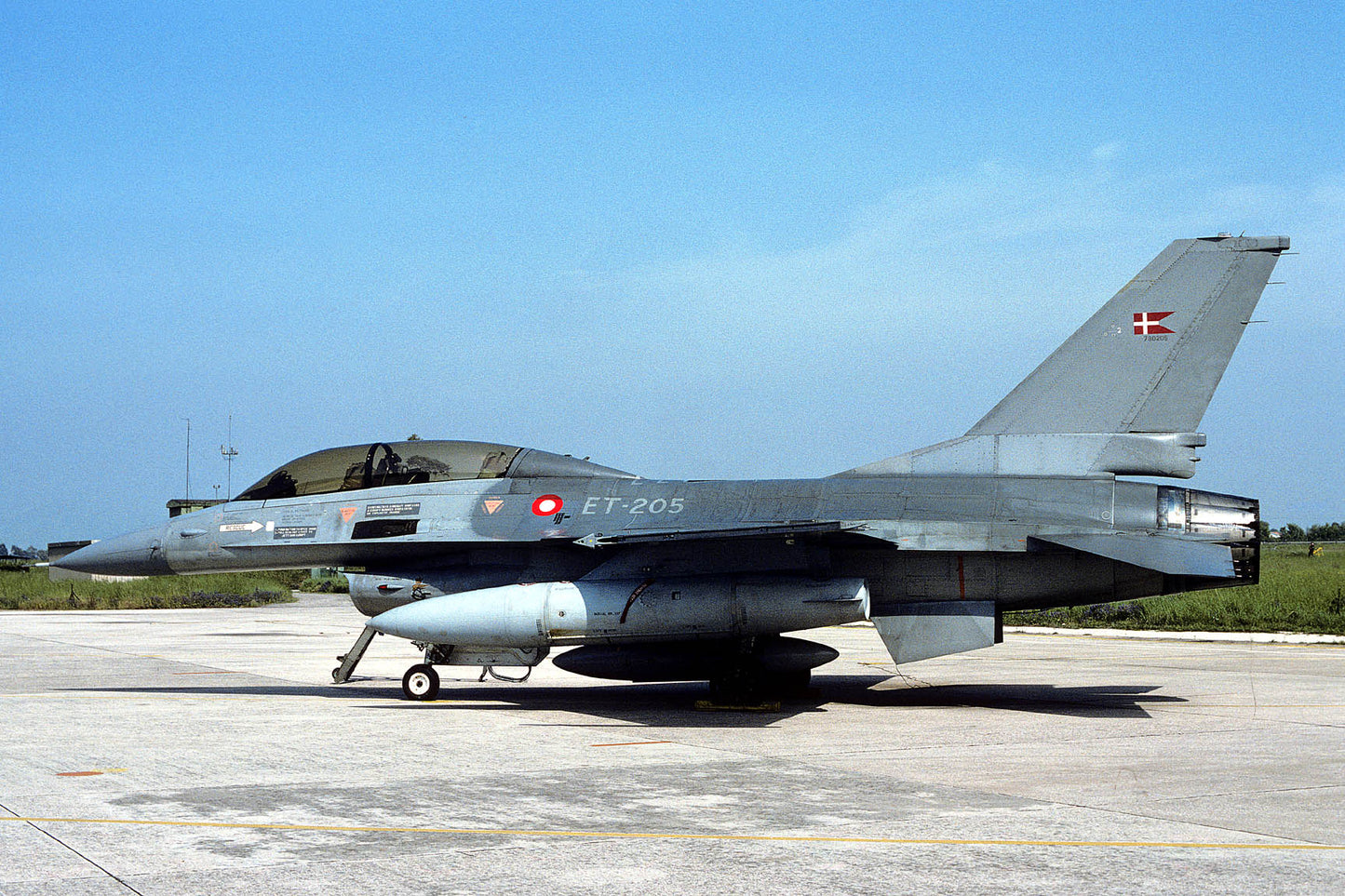 CSL07254 F-16B FIGHTING FALCON ET-205