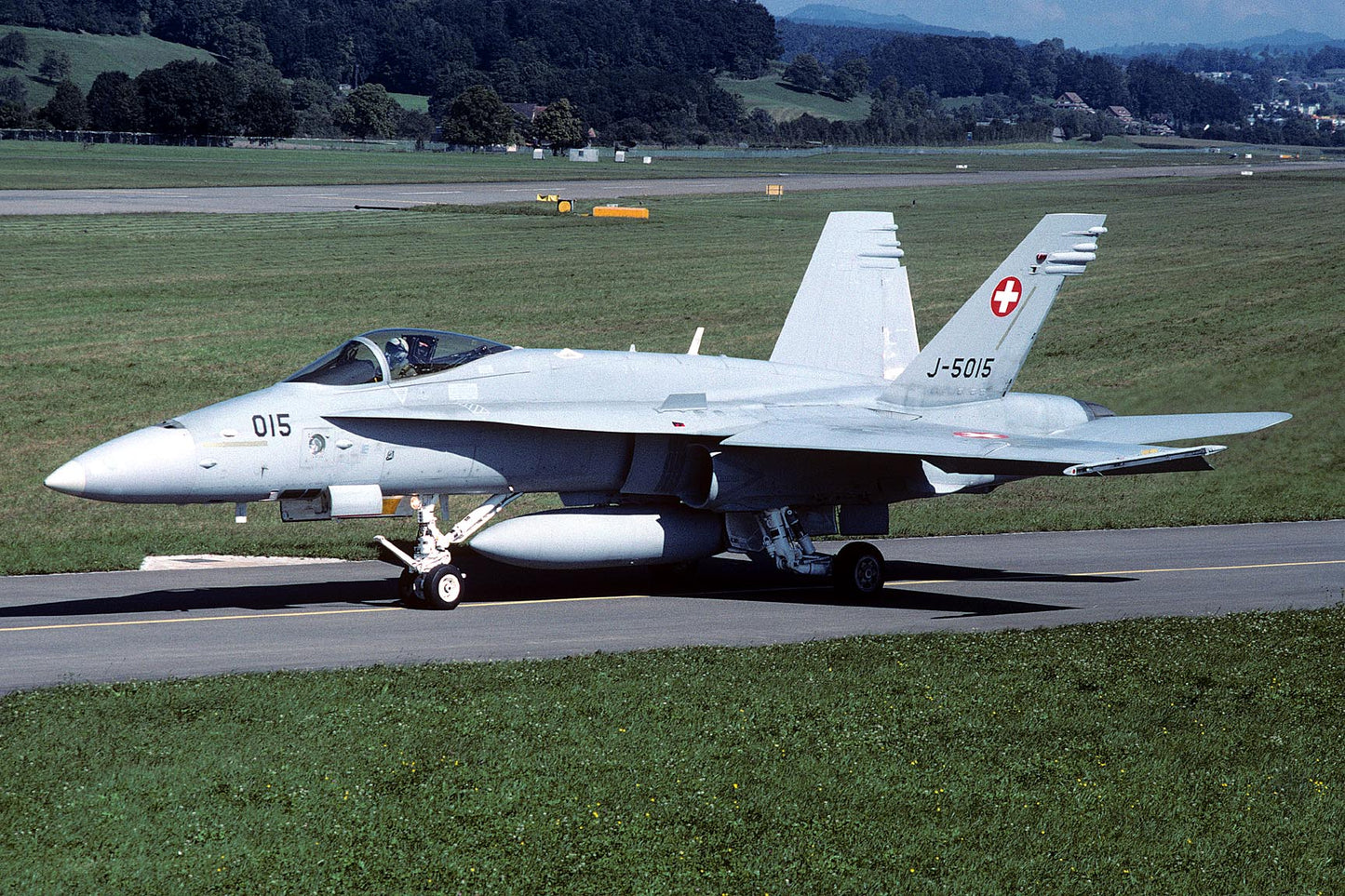 CSL07291 F-18C HORNET J-5015