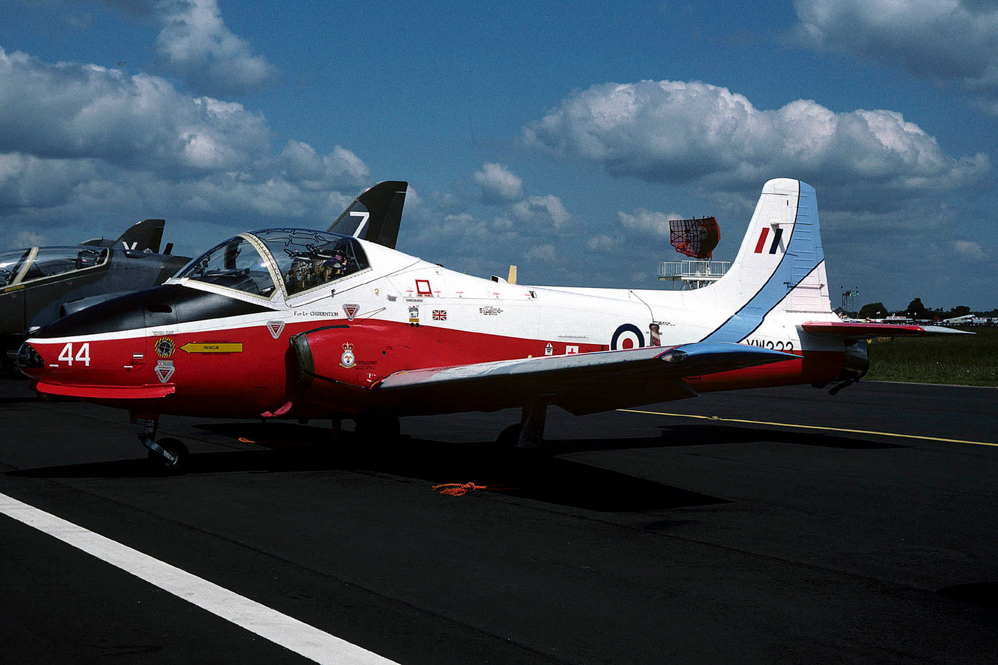 CSL07391 Jet Provost T5A XW323/44