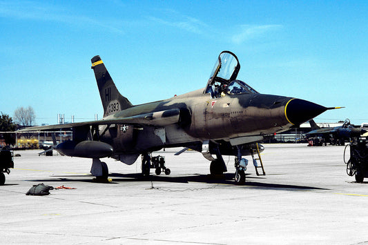 CSL07448 F-105D THUNDERCHIEF 62-4383/HI