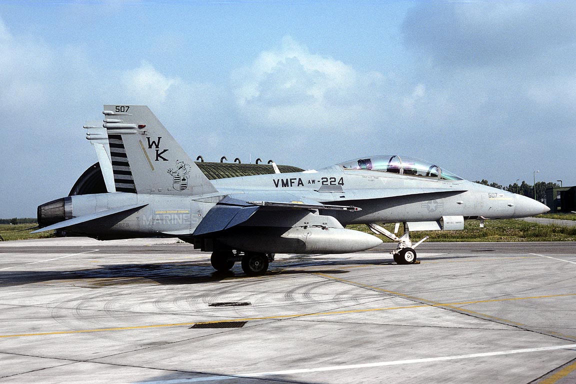 CSL07529 F-18D HORNET 164878/WK507