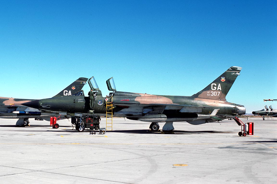 CSL07552 F-105G THUNDERCHIEF 63-8307/GA