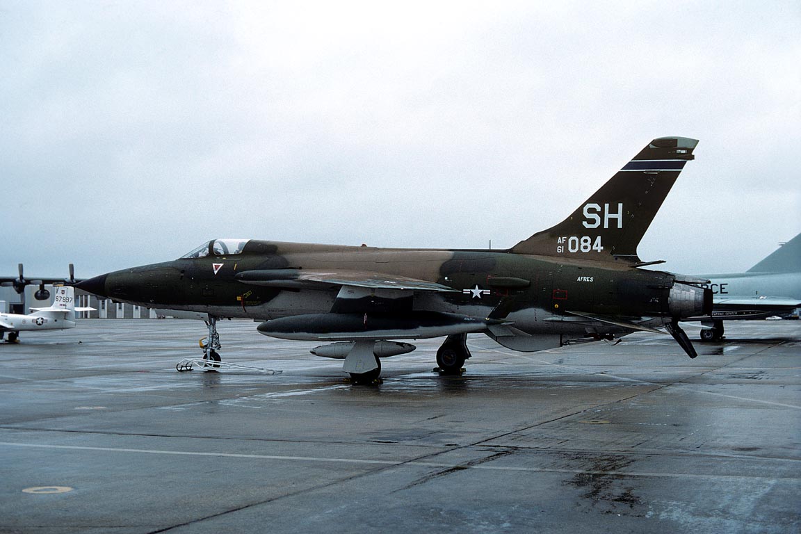 CSL07556 F-105D THUNDERCHIEF 61-0084/SH