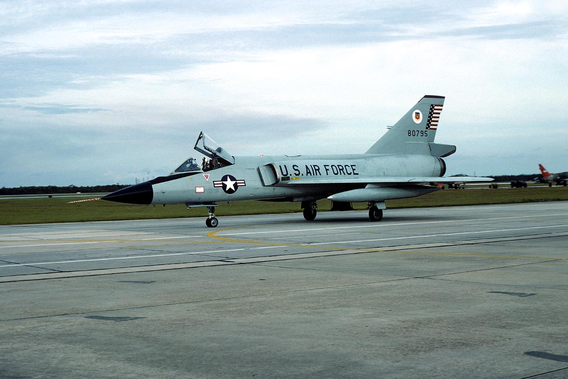 CSL07683 F106A DELTA DART 58-0795