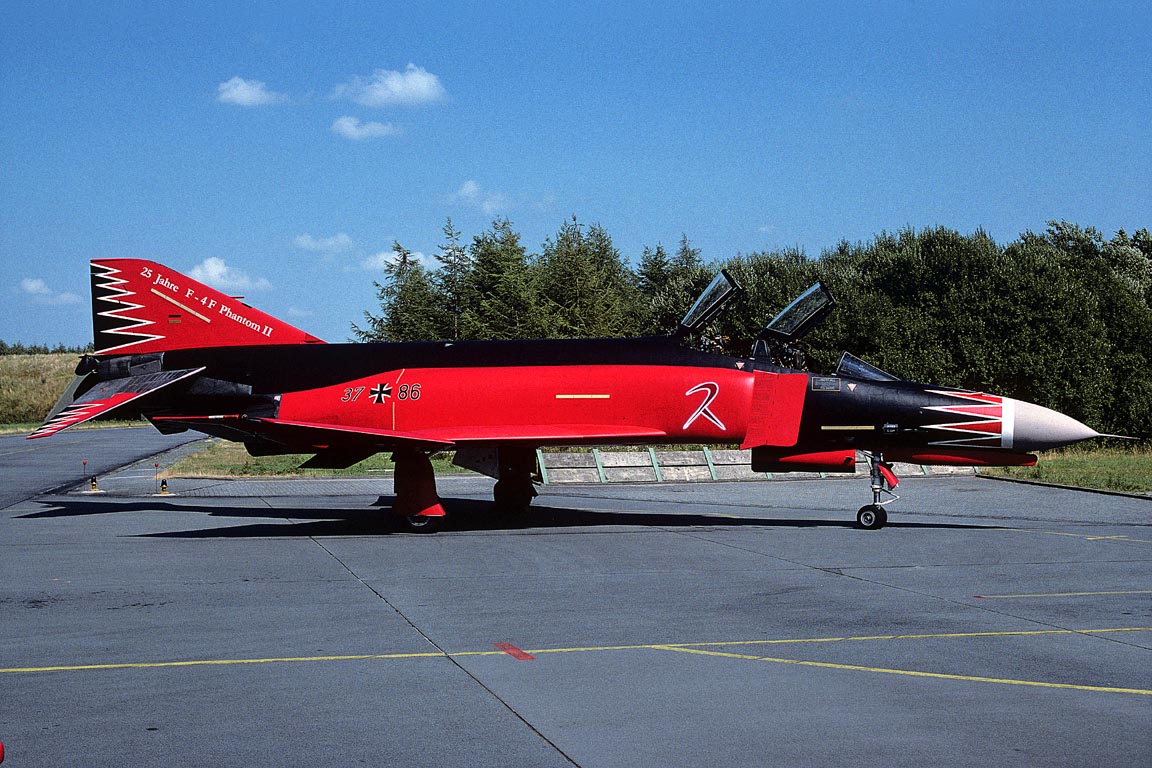 CSL07765 F-4F PHANTOM II 37+86