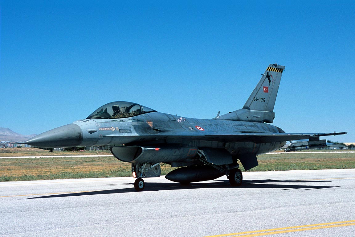 CSL07821 F-16C FIGHTING FALCON 94-0092