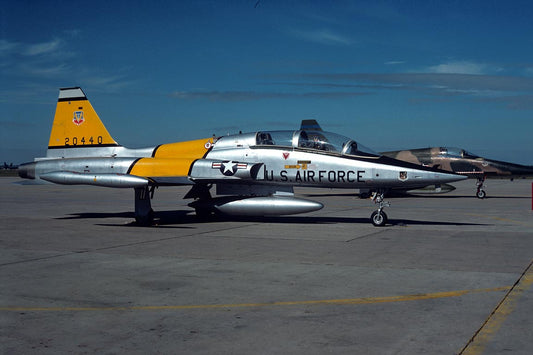 CSL08012 F-5B FREEDOM FIGHTER 72-0440