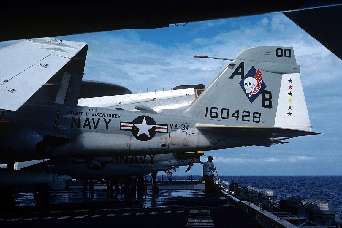 CSL08013 A-6E INTRUDER 160428/AB500