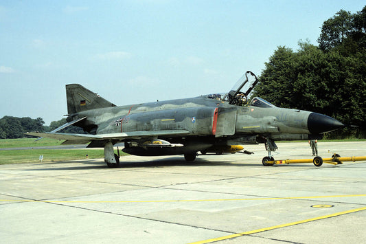 CSL08051 F-4F PHANTOM II 38+33
