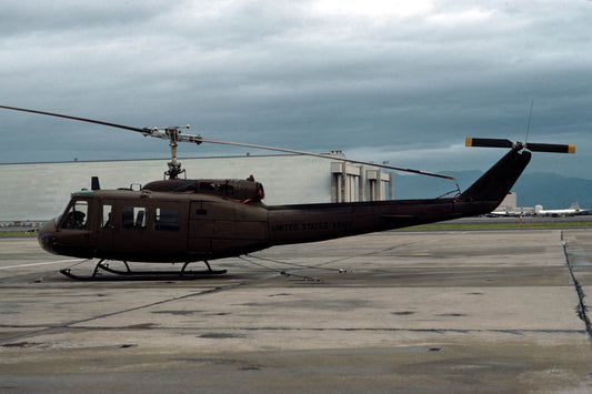 CSL08062 UH-1D 64-13747