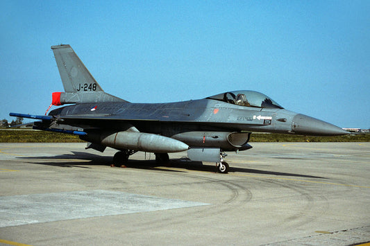 CSL08081 F-16A FIGHTING FALCON J-248