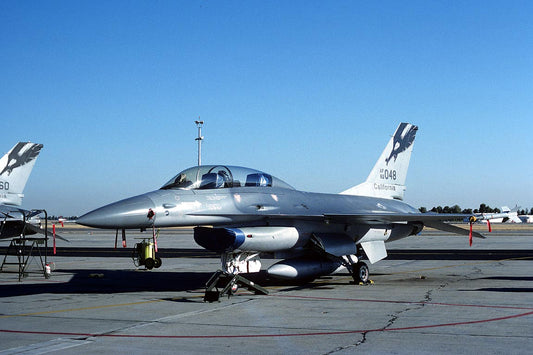 CSL08099 F-16B FIGHTING FALCON 82-1048