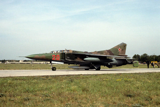 CSL08111 MiG-23UB FLOGGER 20 red