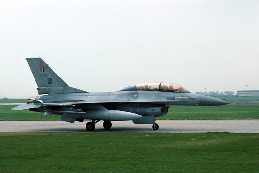 CSL08119 F-16B FIGHTING FALCON FB22