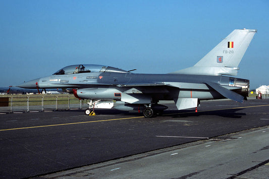 CSL08125 F-16B FIGHTING FALCON FB20