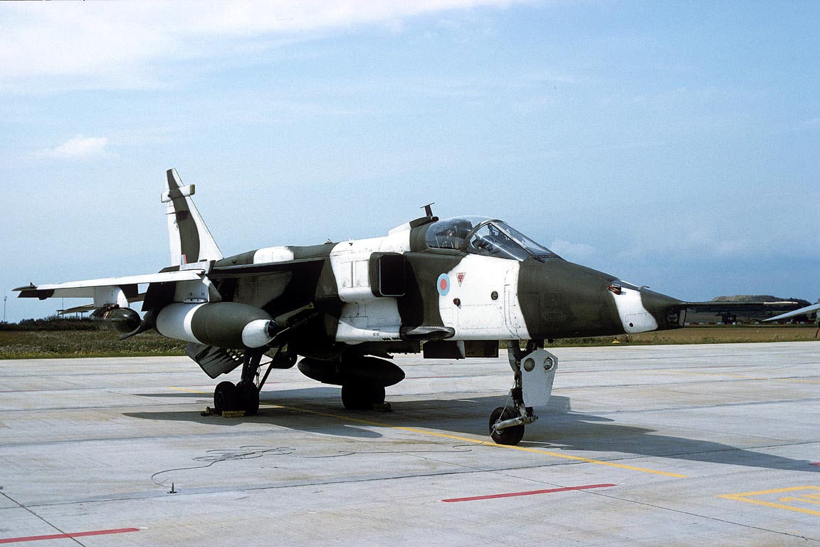 CSL08220 JAGUAR GR3 XZ363