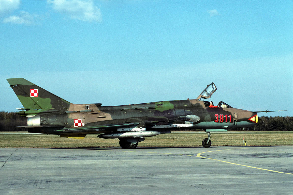 CSL08231 Su-22M-4 FITTER 3811