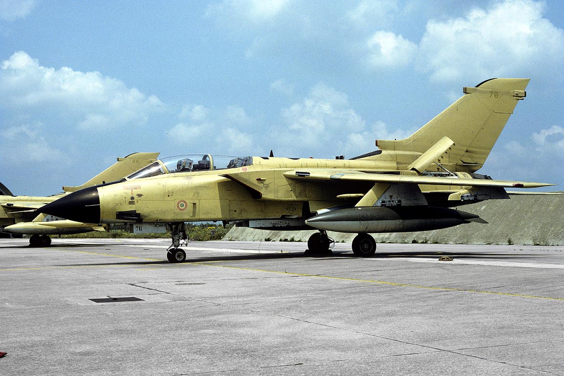 CSL08310 TORNADO IDS MM7076