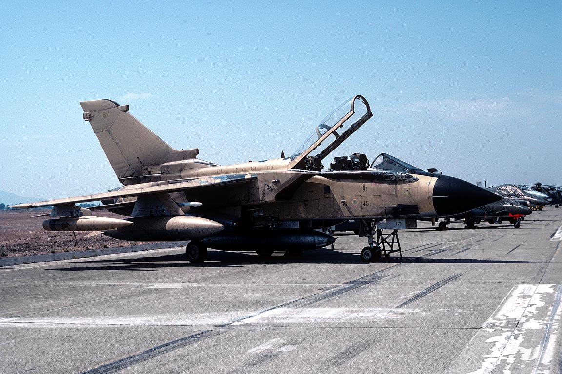 CSL08315 TORNADO IDS MM7067/36-45