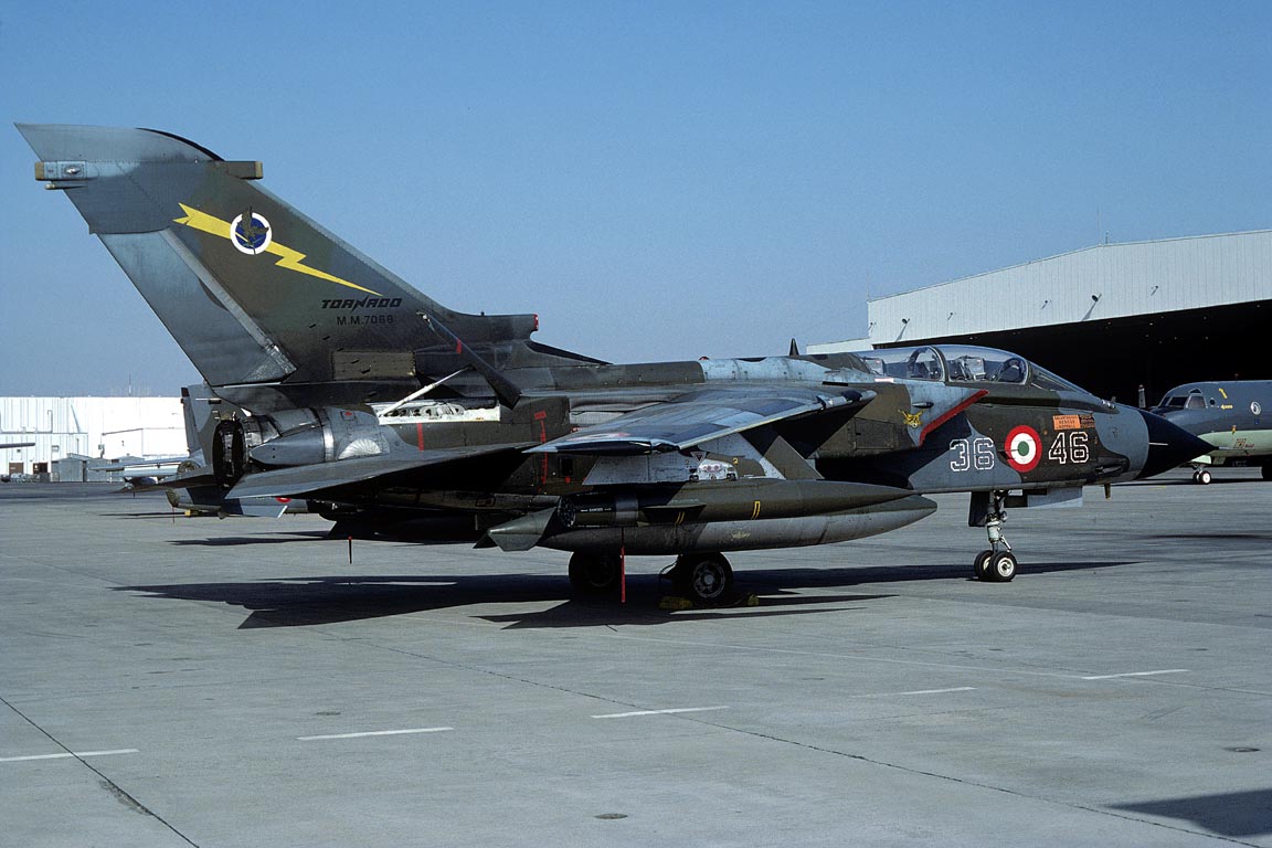 CSL08316 TORNADO IDS MM7068/36-46