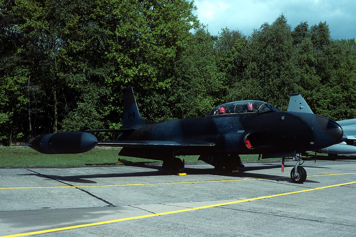 CSL08383 CT-133 SHOOTING STAR 133094