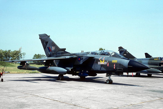 CSL08386 TORNADO GR1 ZD718/BH