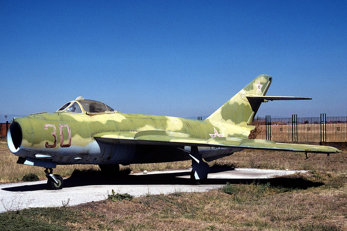CSL08389 MiG-17F FRESCO 30
