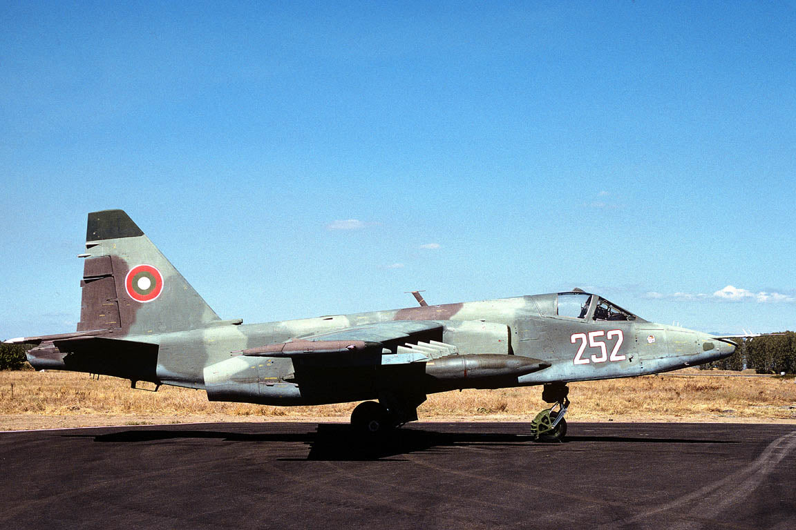 CSL08390 Su-25K FROGFOOT 252
