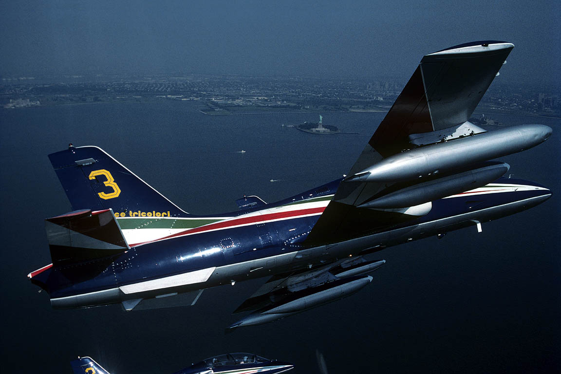 CSL08473 MB339A #3 Frecce Tricolori
