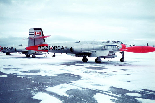 CSL08504 CF-100 CANUCK 18782