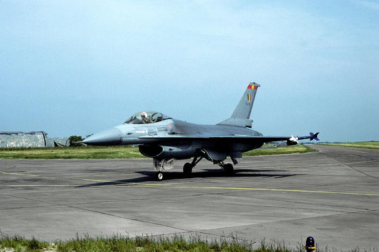 CSL08522 F-16A FIGHTING FALCON FA33