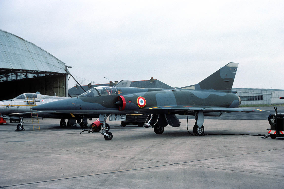 CSL08596 MIRAGE 5F 16
