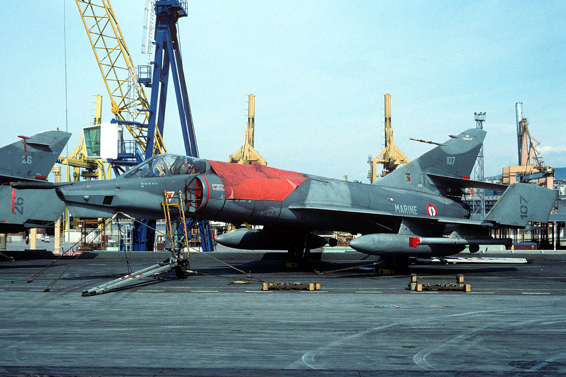 CSL08599 ETENDARD IVP 107