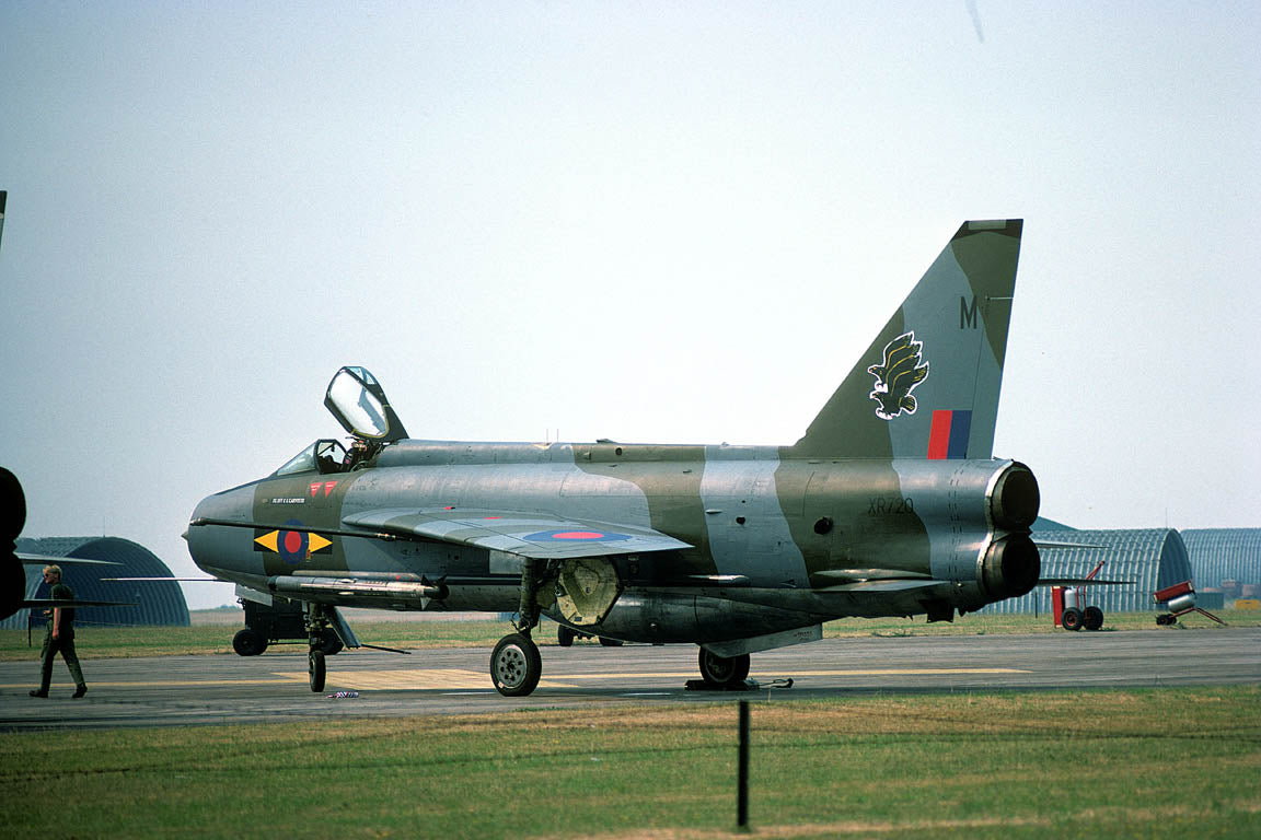 CSL08614 LIGHTNING F3 XR720/M