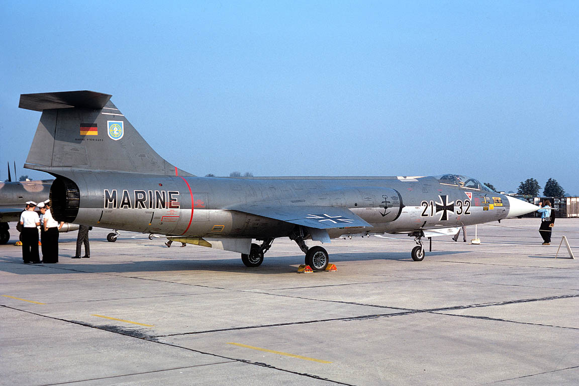 CSL08686 RF-104G STARFIGHTER 21+32