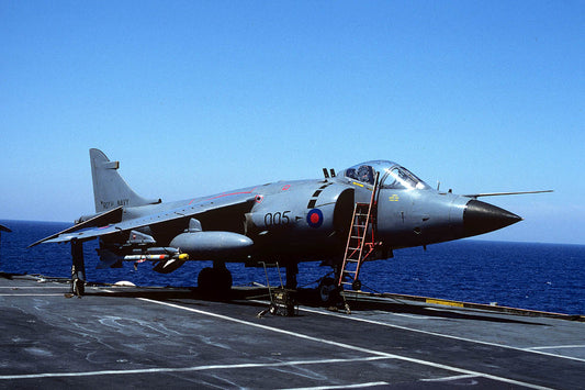 CSL08707 SEA HARRIER FRS1 XZ498/005