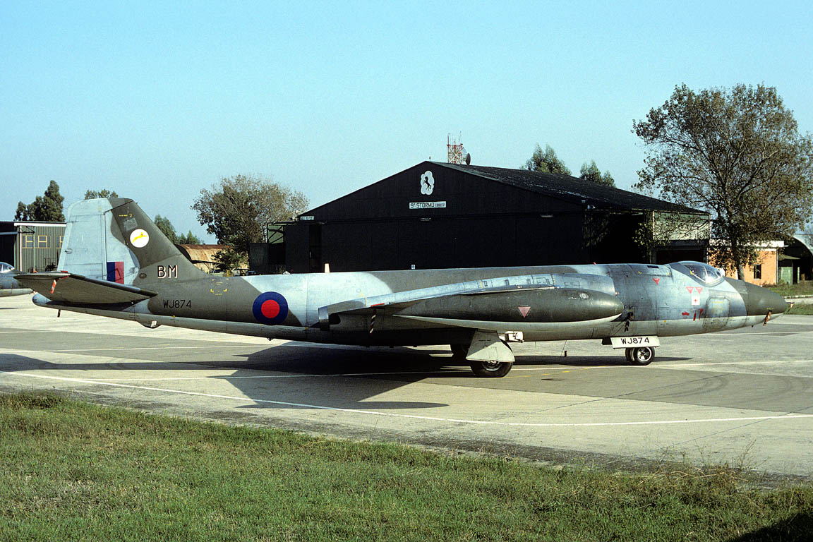 CSL08713 CANBERRA T4 WJ874/BM