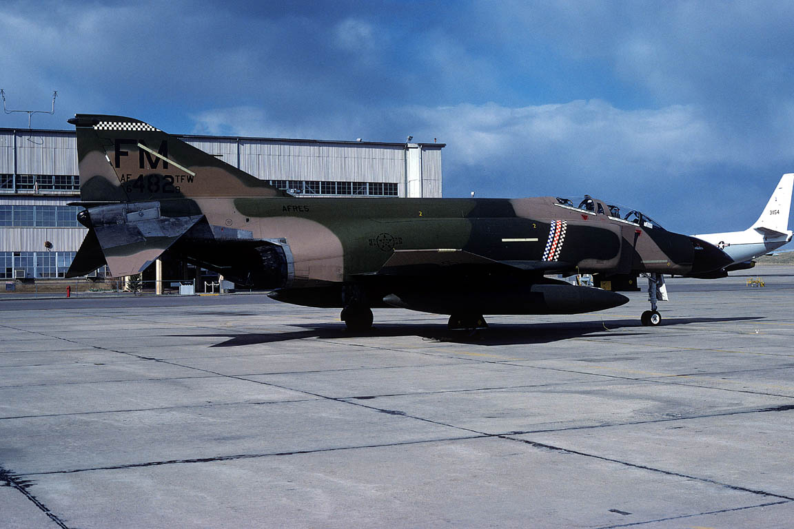 CSL08717 F-4C PHANTOM II 64-0829/FM