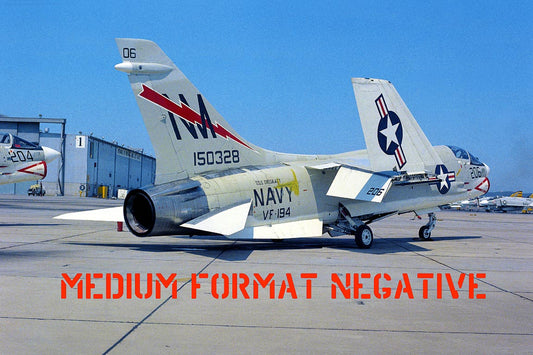 NE000243 F-8J CRUSADER 150328/NM206