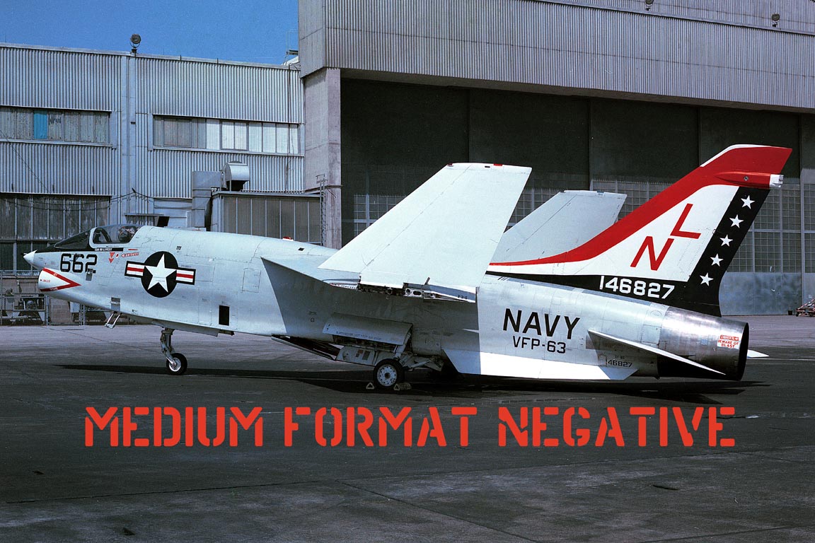 NE000246 RF-8G CRUSADER 146827/NL662