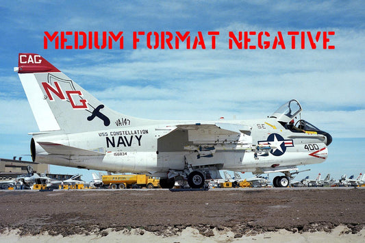 NE000256 A-7E CORSAIR II 156834/NG400