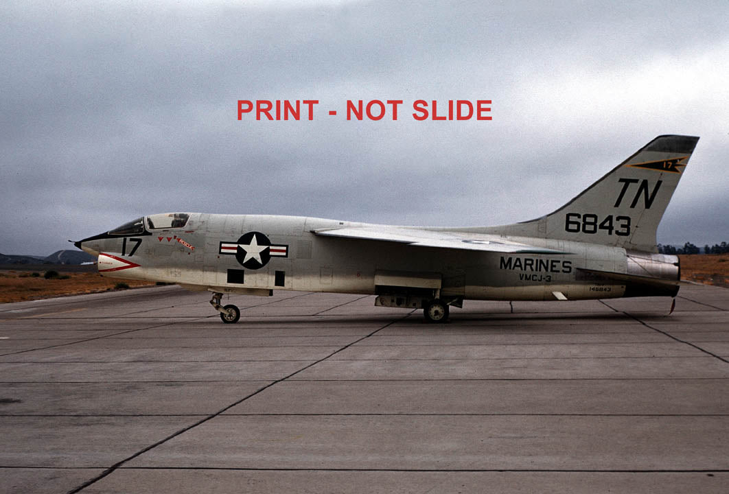 P00036 F8U-1P CRUSADER 146843/TN17