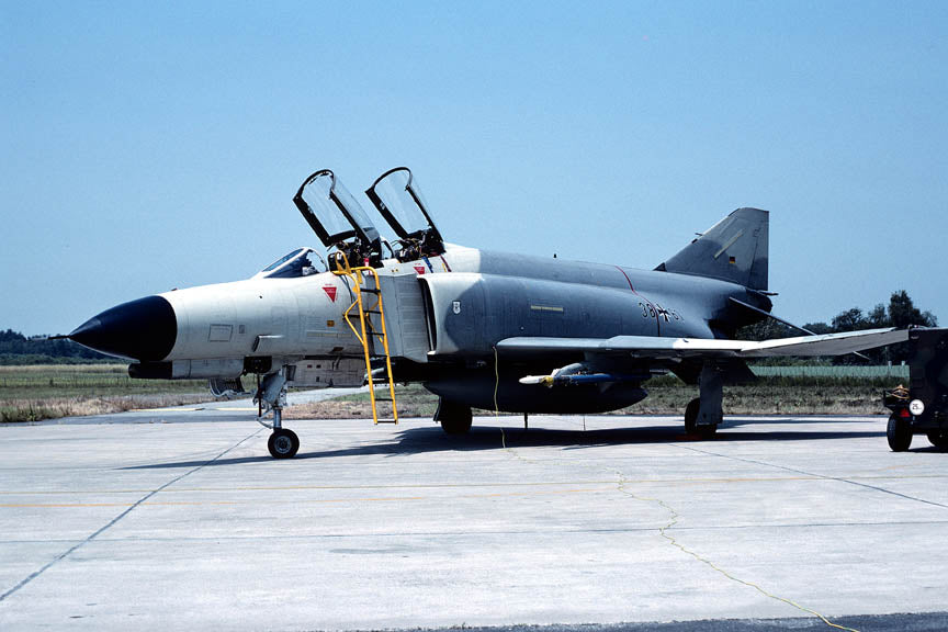 CSL05432 F-4F PHANTOM II 38+61